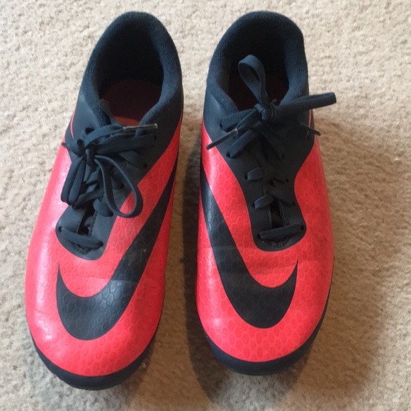 nike hypervenom skull